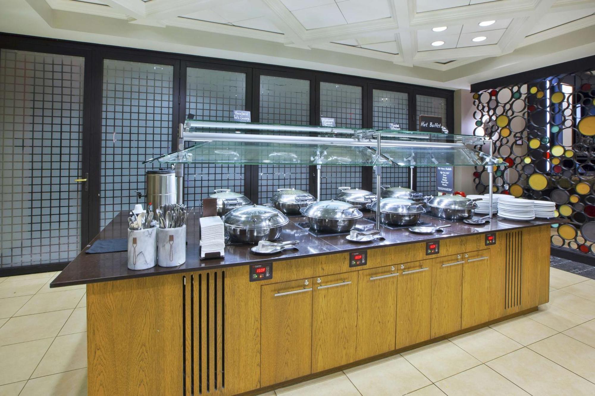 Embassy Suites Columbus - Airport Экстерьер фото