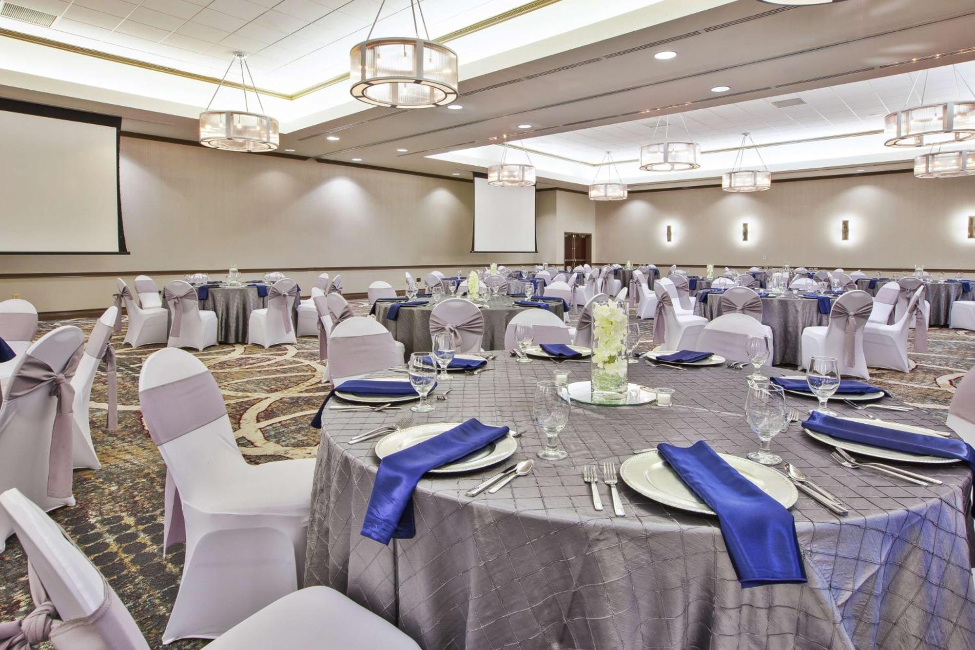 Embassy Suites Columbus - Airport Экстерьер фото
