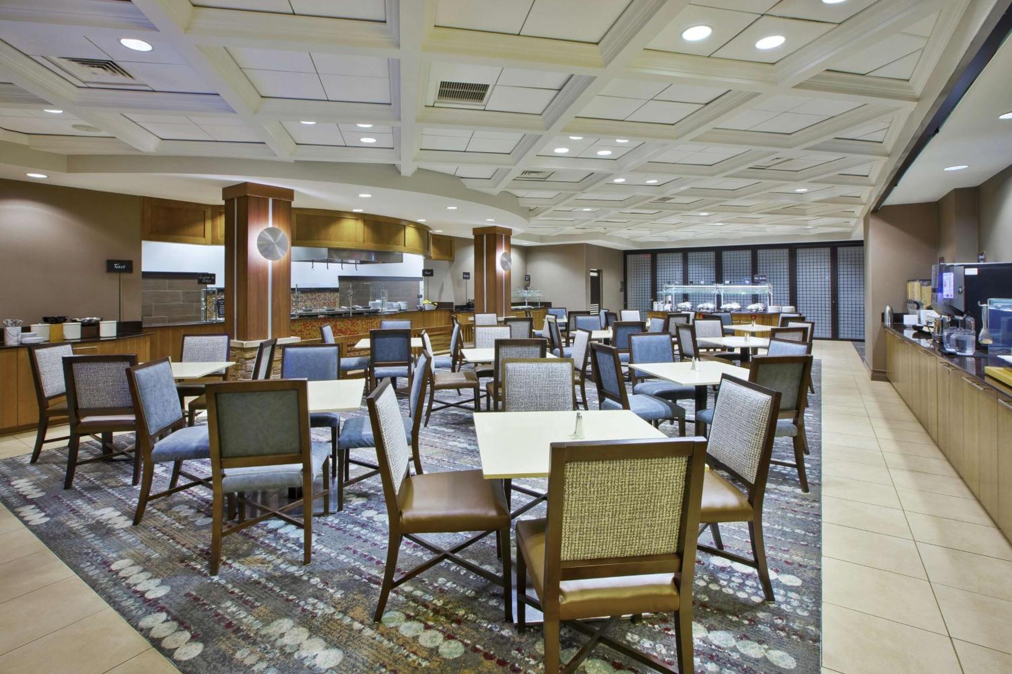 Embassy Suites Columbus - Airport Экстерьер фото