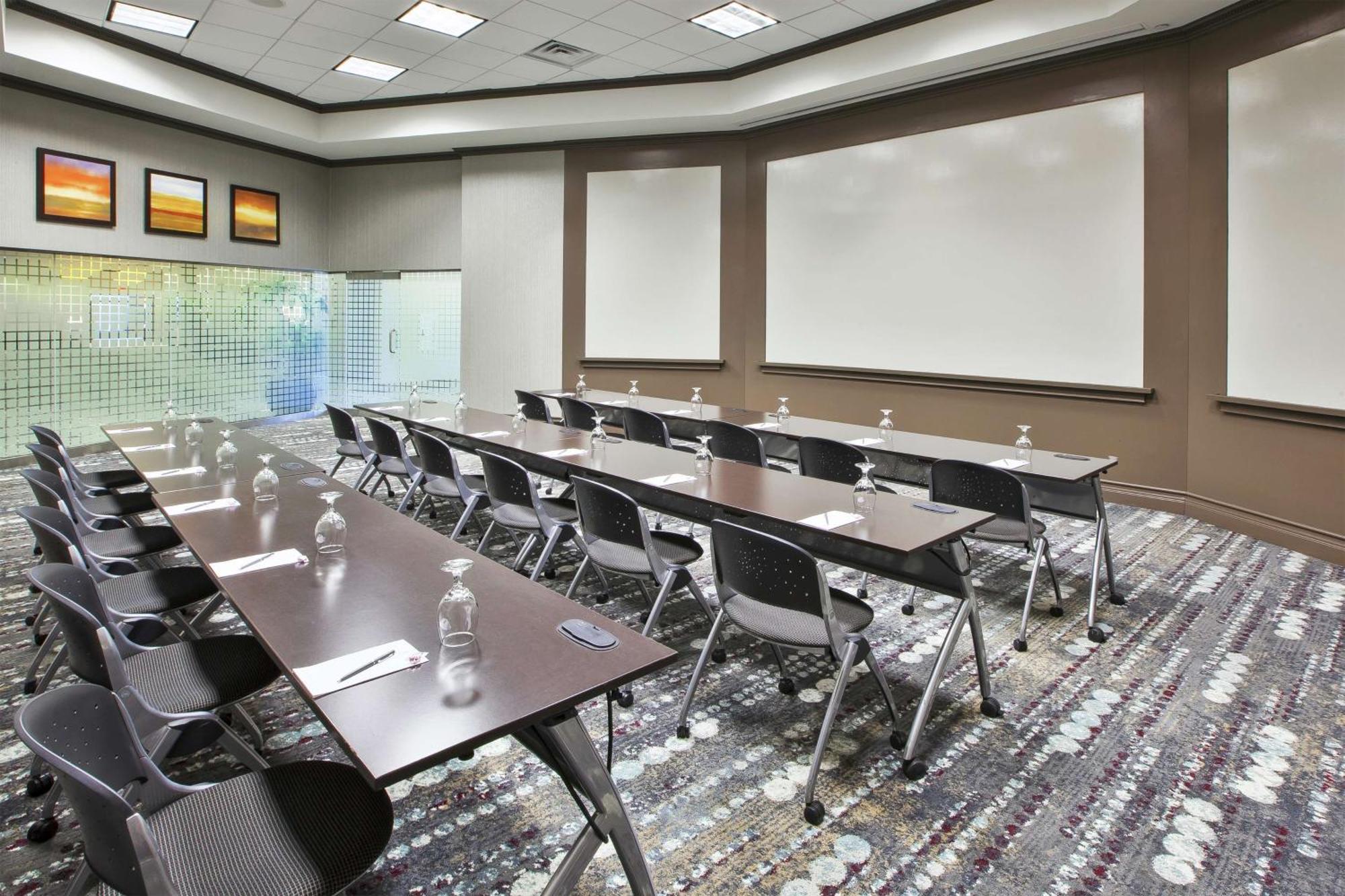 Embassy Suites Columbus - Airport Экстерьер фото